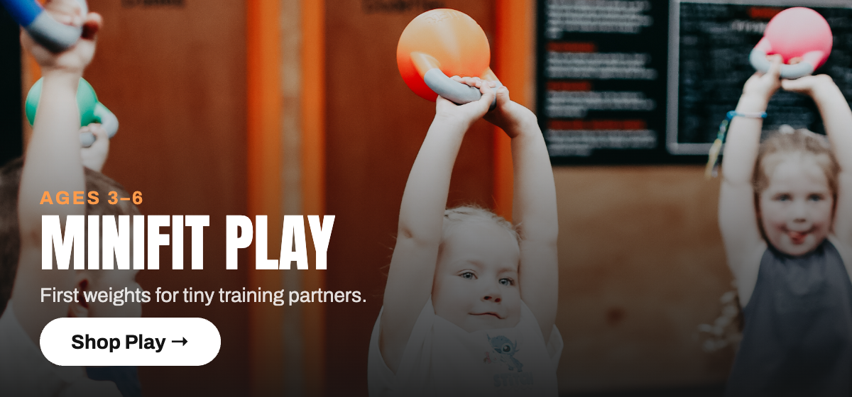 MiniFit Play collection banner, children copying movements with soft play kettlebells, ages 3 to 6